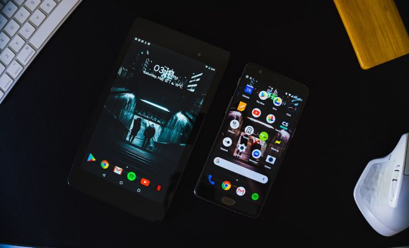 Smartphone Reveal - black android smartphone displaying home screen