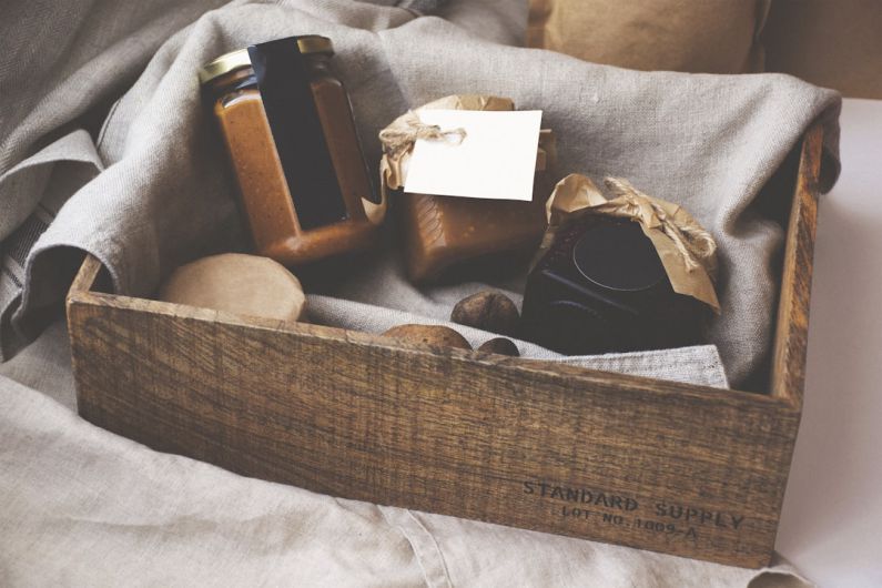 Eco Gift - brown wooden box